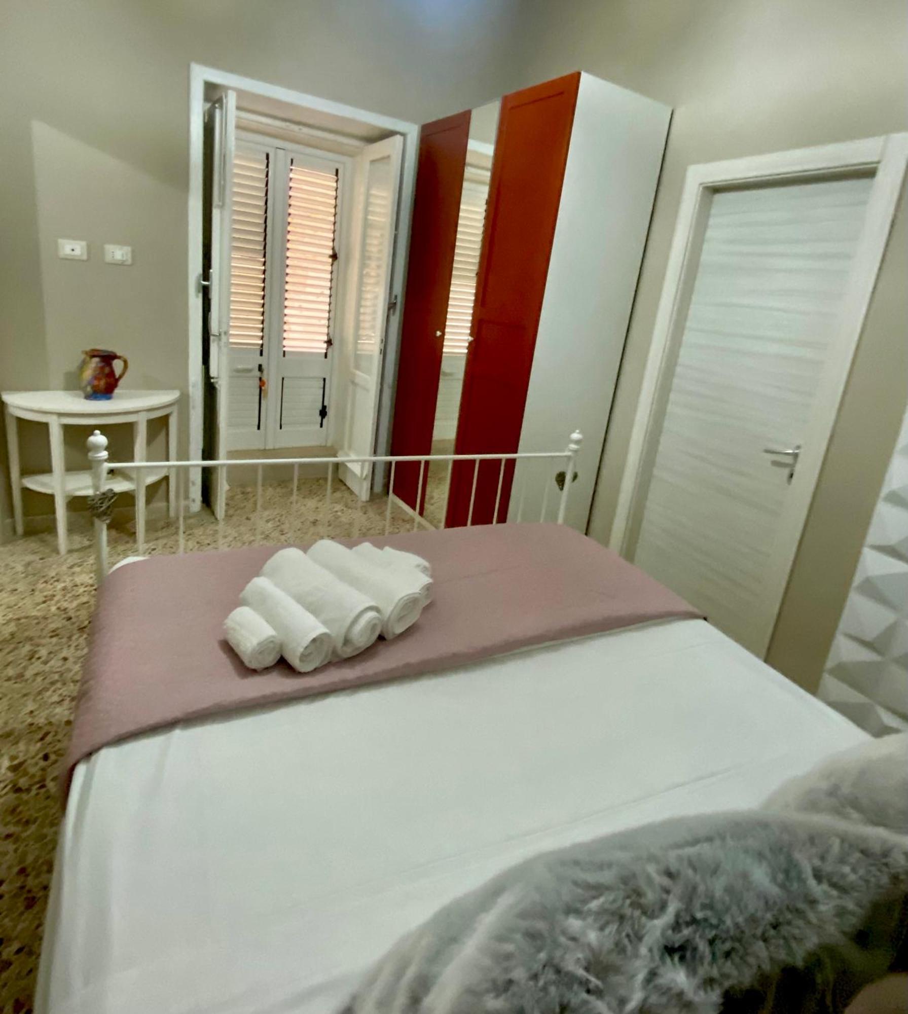 Ferienwohnung Delizia House Ortigia,Centro Citta, Vicino Al Mare Syrakus Exterior foto